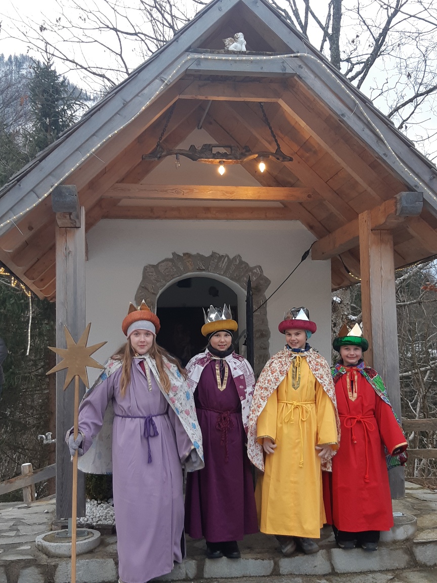 Sternsingeraktion 2022 / Verena Krenn, Inge Haunold, Bettina Pfeiler Pfarre Landl